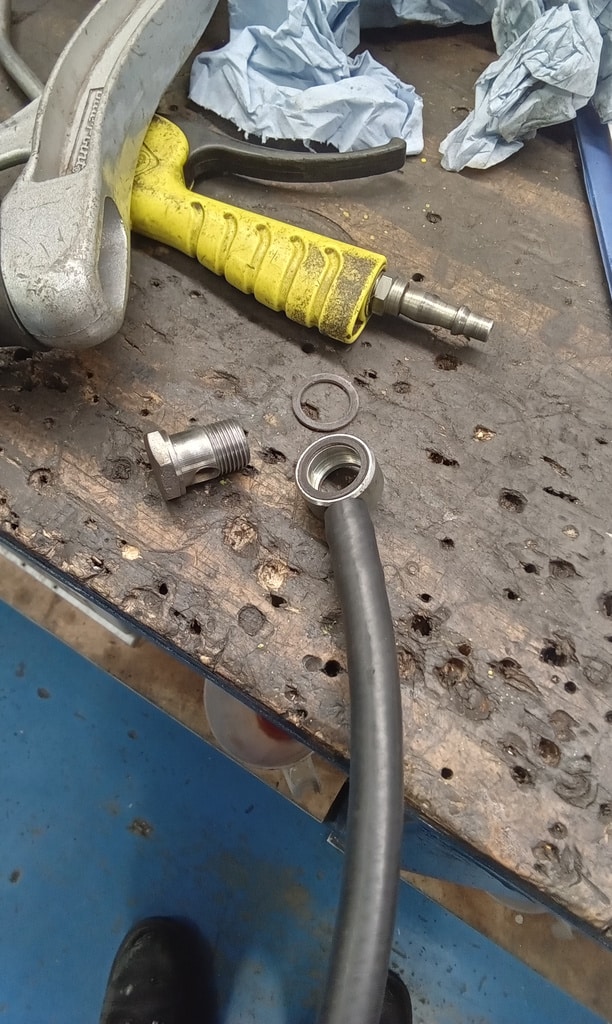 170925 1969 MGC GT PDI and Repairs 2