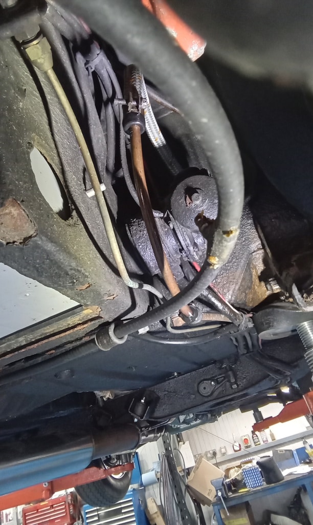 170925 1969 MGC GT PDI and Repairs 4