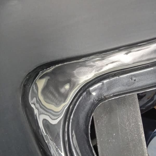 180925 1987 Mercedes 500SL Paint Peel and Rust on Boot 18