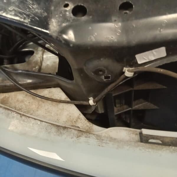 190925 2000 Peugeot 306 Cabriolet Engine Bay Painting 3