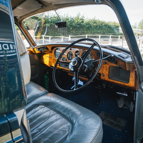 1965 Rolls Royce Silver Cloud 3 Arrival Photos 6