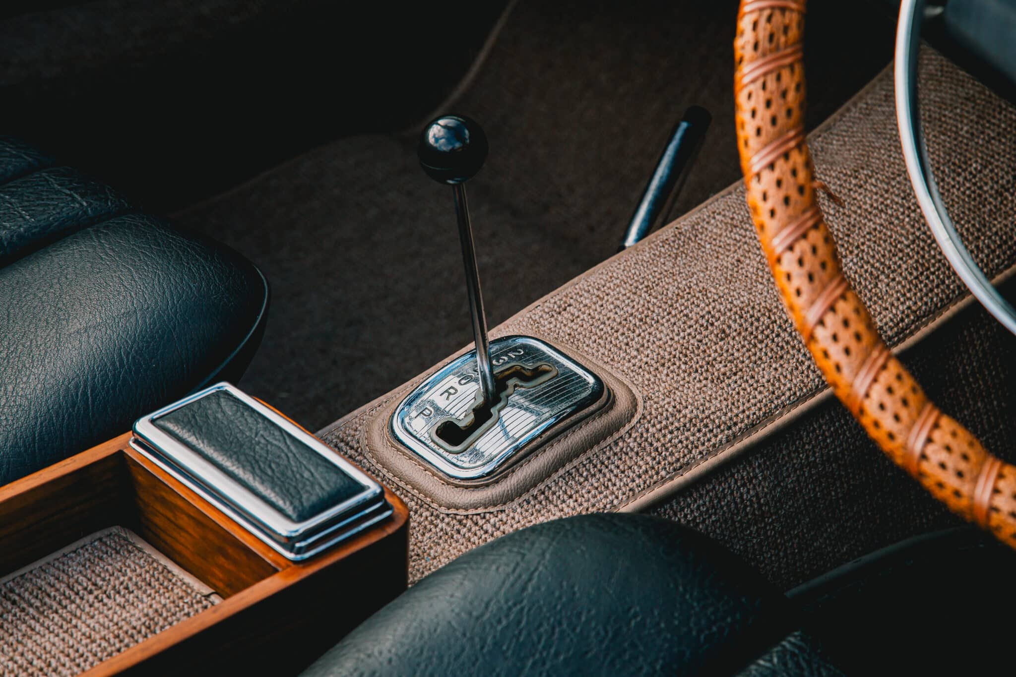 1967 Mercedes 250SL Arrival 7 scaled