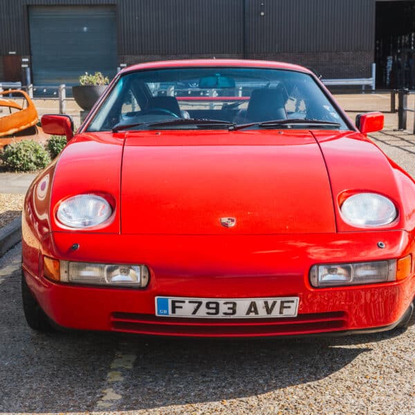 1989 Porsche 928 S4 Arrival 2