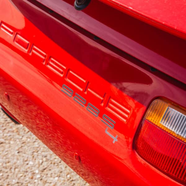 1989 Porsche 928 S4 Arrival 4