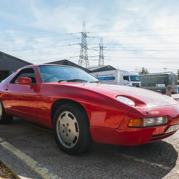 1989 Porsche 928 S4 Arrival 7