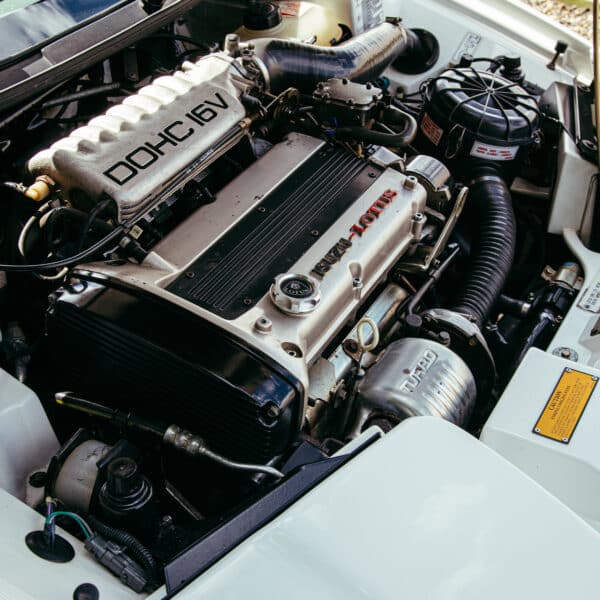 1992 Lotus Elan SE - Image 13