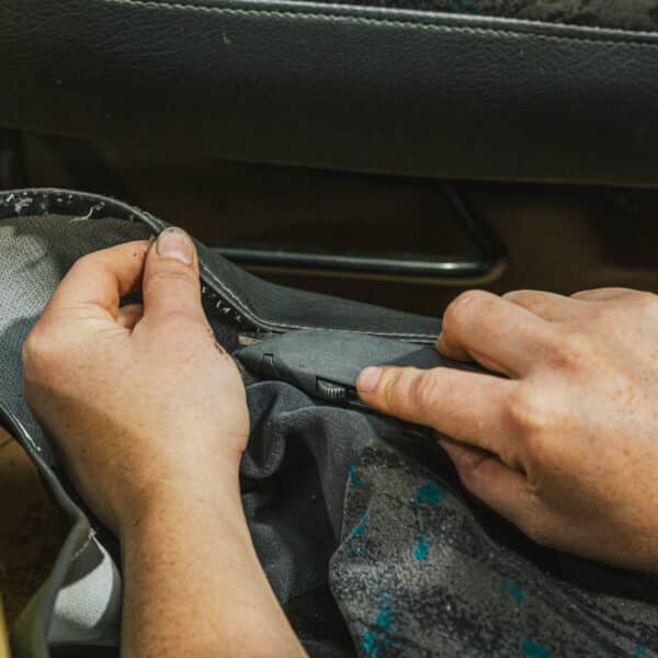 1998 Citroen Saxo VTR Seat Change 17