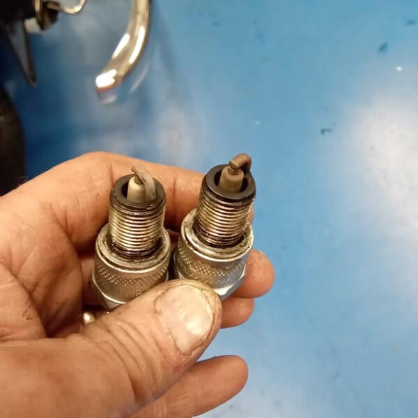 200925 1956 Jensen 541 Nut and Bolt Check Exhaust adjustment carb tuning 13