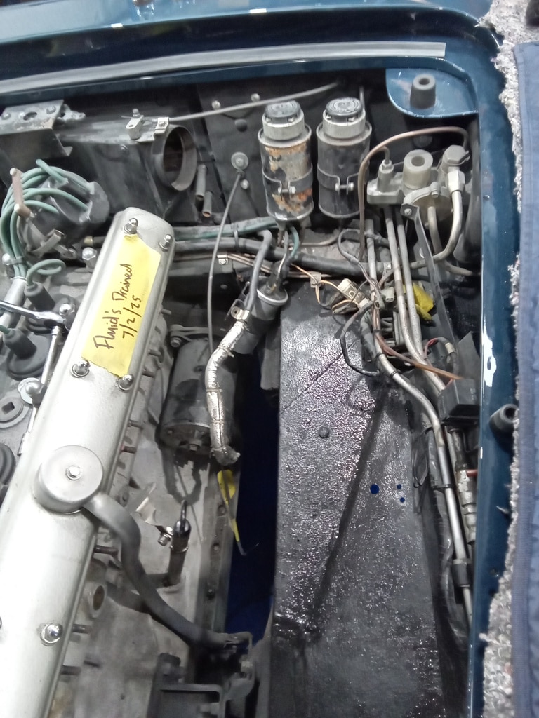 23.09.2025 1969 Aston Martin DB6 Volante Blue engine bay stone chip 2