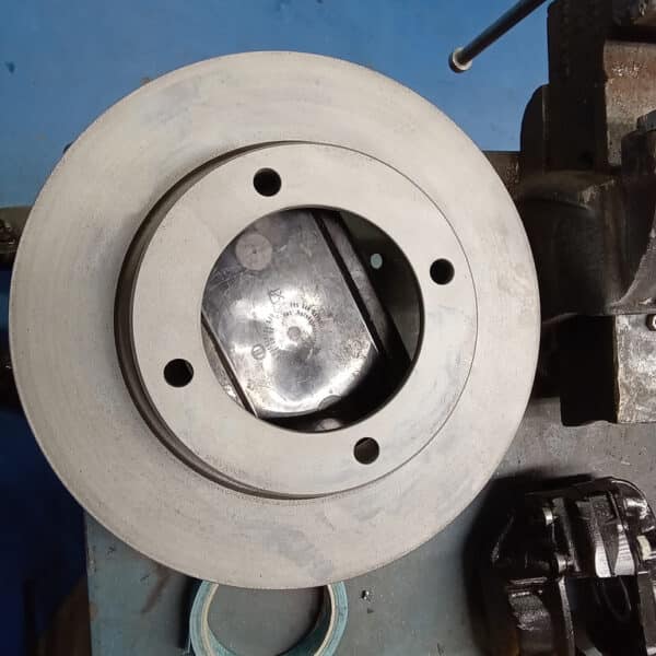 23.09.2025 1969 Audi 70L White fitting up 19