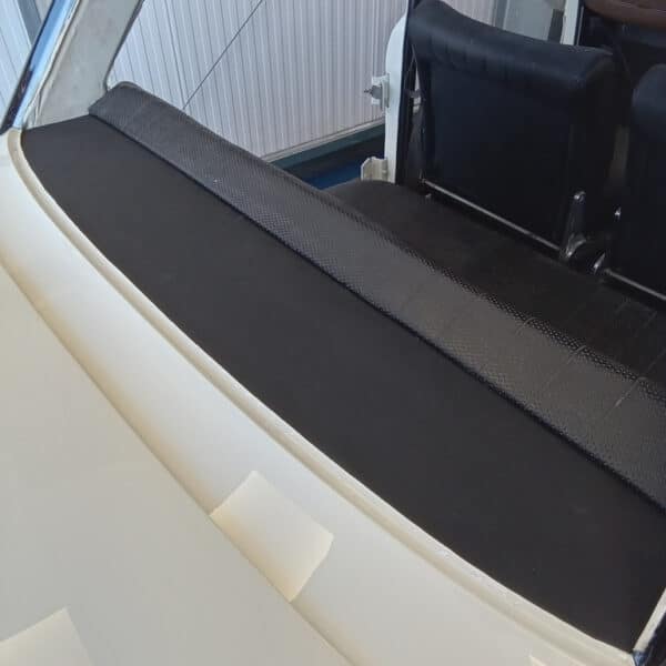 23.09.2025 1969 Audi 70L White seats 2