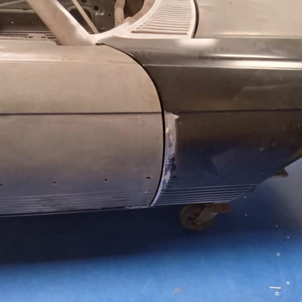 23.09.2025 1978 Mercedes 350SL Fitting up 4