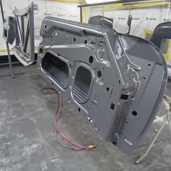23.09.2025 1978 Mercedes 350SL epoxy 15