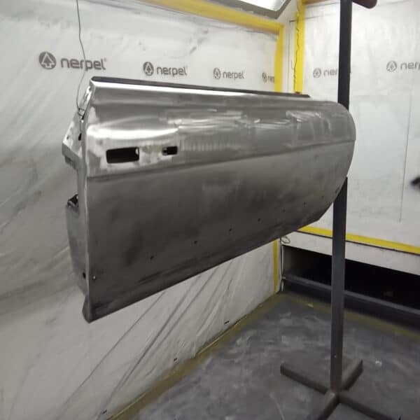 23.09.2025 1978 Mercedes 350SL epoxy 4