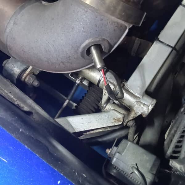 23.09.2025 1994 TVR Chimaera Blue oxygen sensor 8