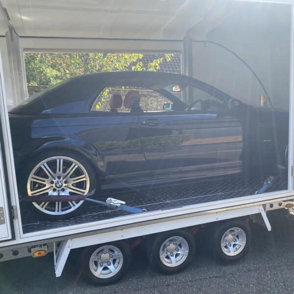 230925 2005 BMW M3 Transport