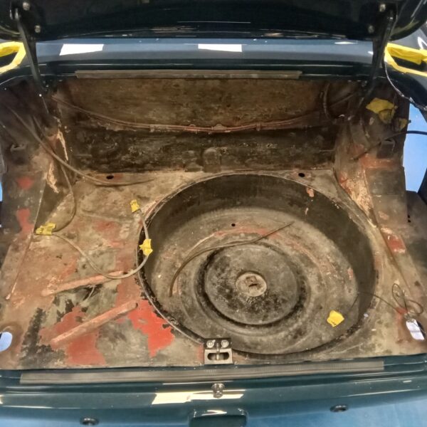 240925 1969 Aston Martin DB6 Boot Painted 12