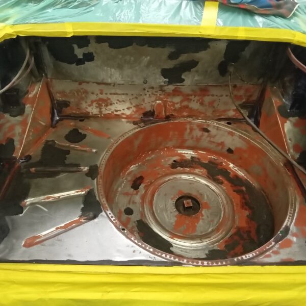 240925 1969 Aston Martin DB6 Boot Painted 5