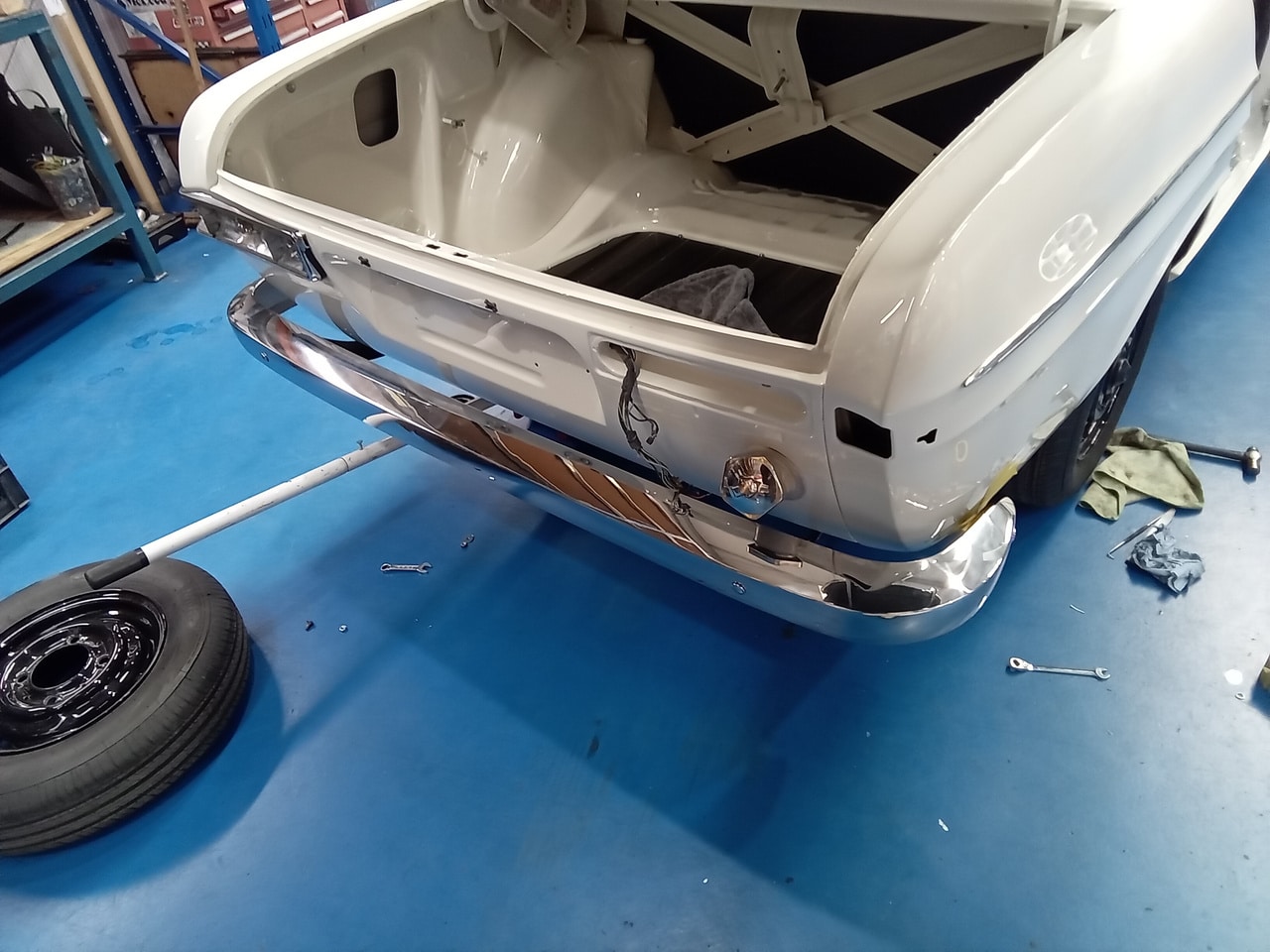 240925 1969 Audi 70L Reassembly 19