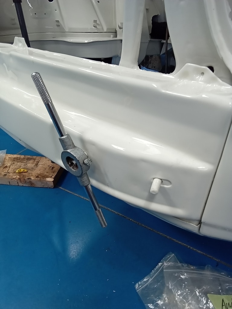 240925 1969 Audi 70L Reassembly 8