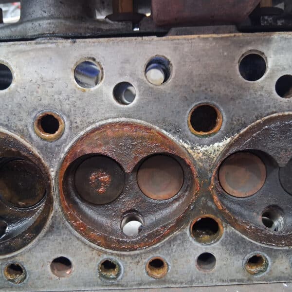 250925 1959 Austin Healey Frogeye Cylinder Head Removal and Head Gasket Failure 6