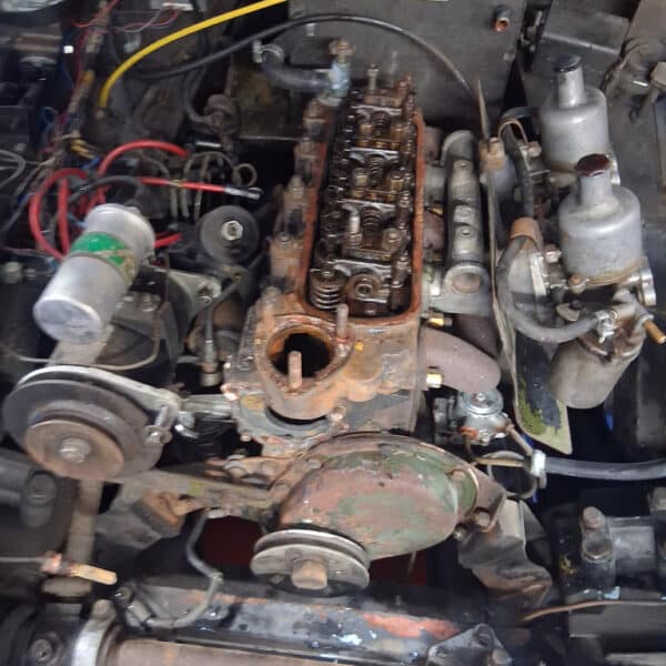 250925 1959 Austin Healey Frogeye Cylinder Head Removal and Head Gasket Failure 9