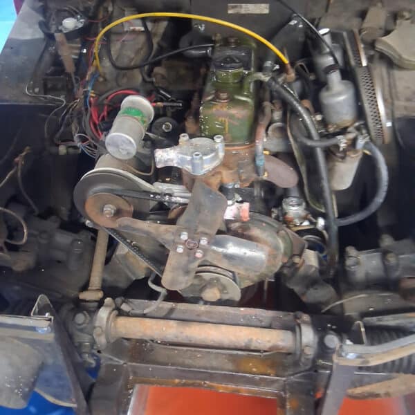 250925 1959 Austin Healey Frogeye Cylinder Head and Water Pump Removal 10