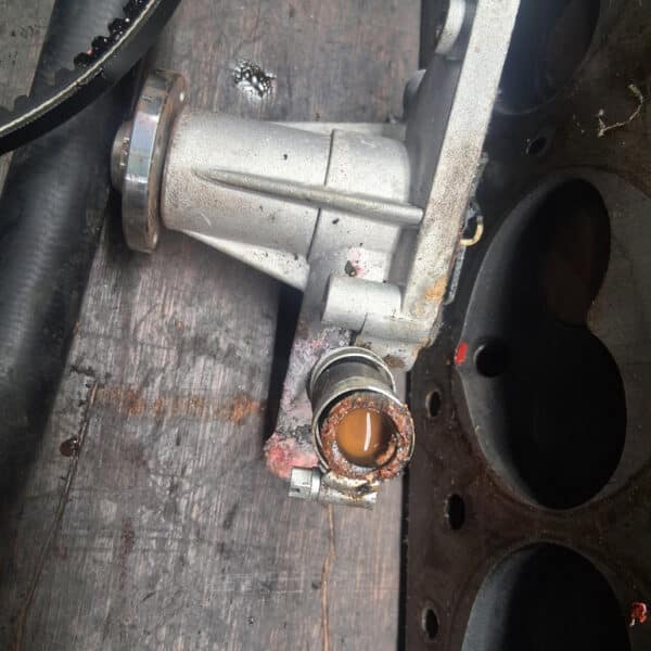 250925 1959 Austin Healey Frogeye Cylinder Head and Water Pump Removal 6