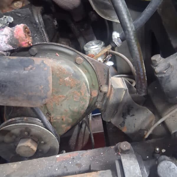 250925 1959 Austin Healey Frogeye Cylinder Head and Water Pump Removal 8