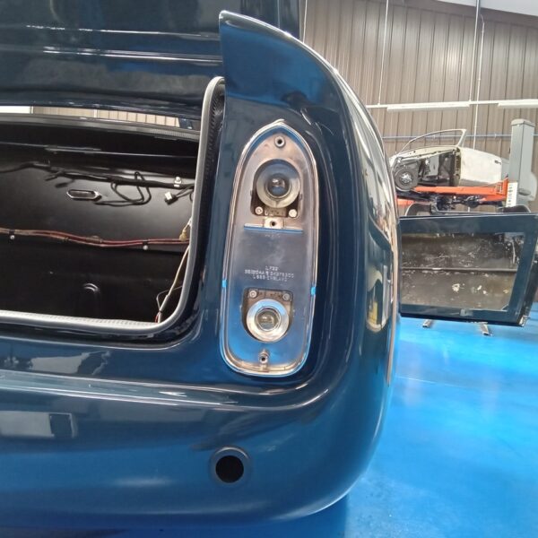 250925 1969 Aston Martin DB6 Volante Offside Fuel Tank and Dash Installed 27