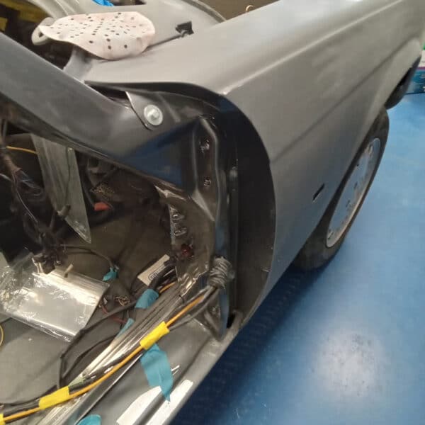 250925 1987 Mercedes 500SL Door Strip Down 11