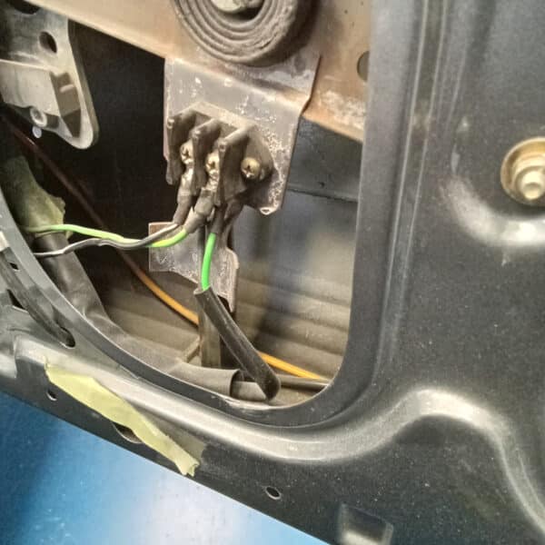 250925 1987 Mercedes 500SL Door Strip Down 17