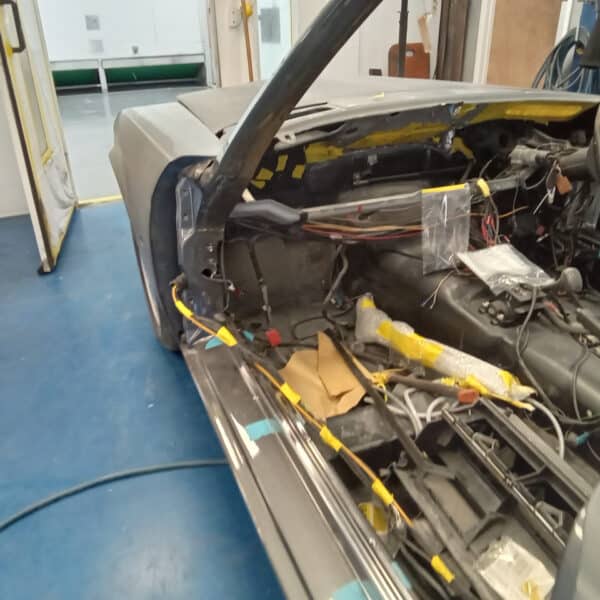 250925 1987 Mercedes 500SL Door Strip Down 19