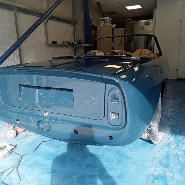 280825 1969 Aston Martin DB6 Volante Polished 5