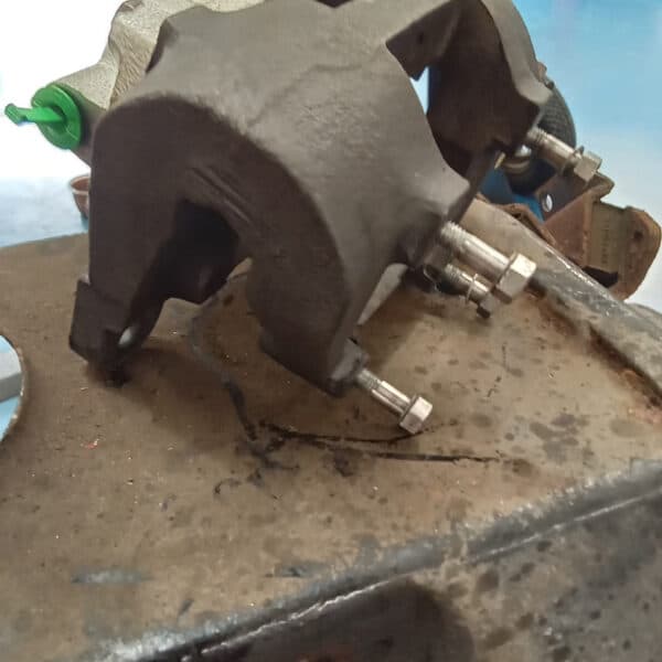 290825 1966 Jaguar E Type Series 1 Rear Brakes Continued 16