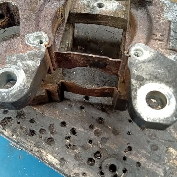290825 1966 Jaguar E Type Series 1 Rear Brakes Continued 23