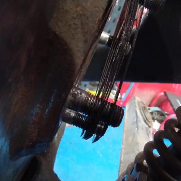 290825 1966 Jaguar E Type Series 1 Rear Brakes Continued 25