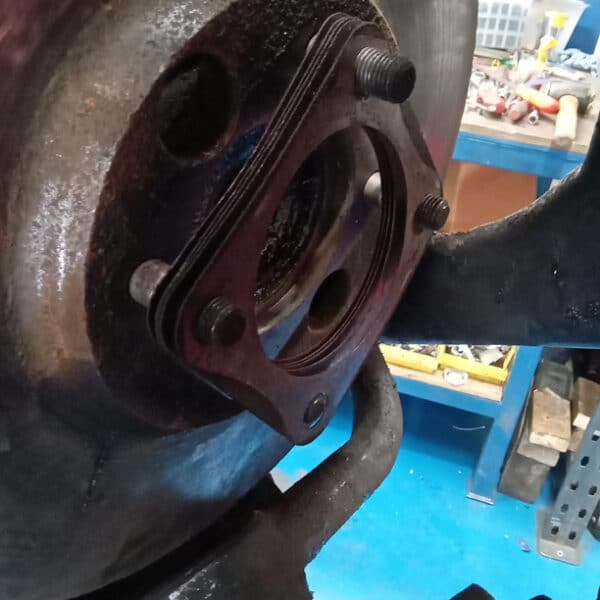 290825 1966 Jaguar E Type Series 1 Rear Brakes Continued 26