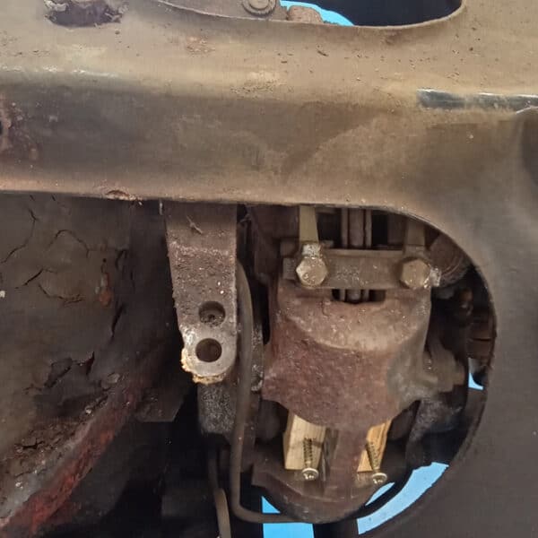 290825 1966 Jaguar E Type Series 1 Rear Brakes Continued 37