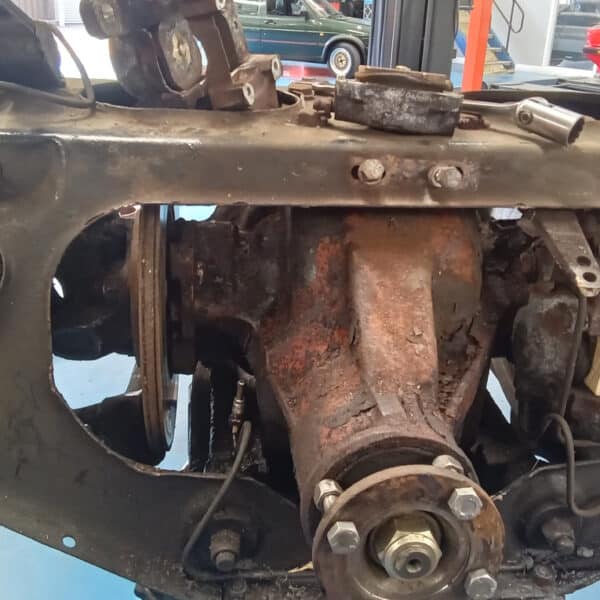 290825 1966 Jaguar E Type Series 1 Rear Brakes Continued 60