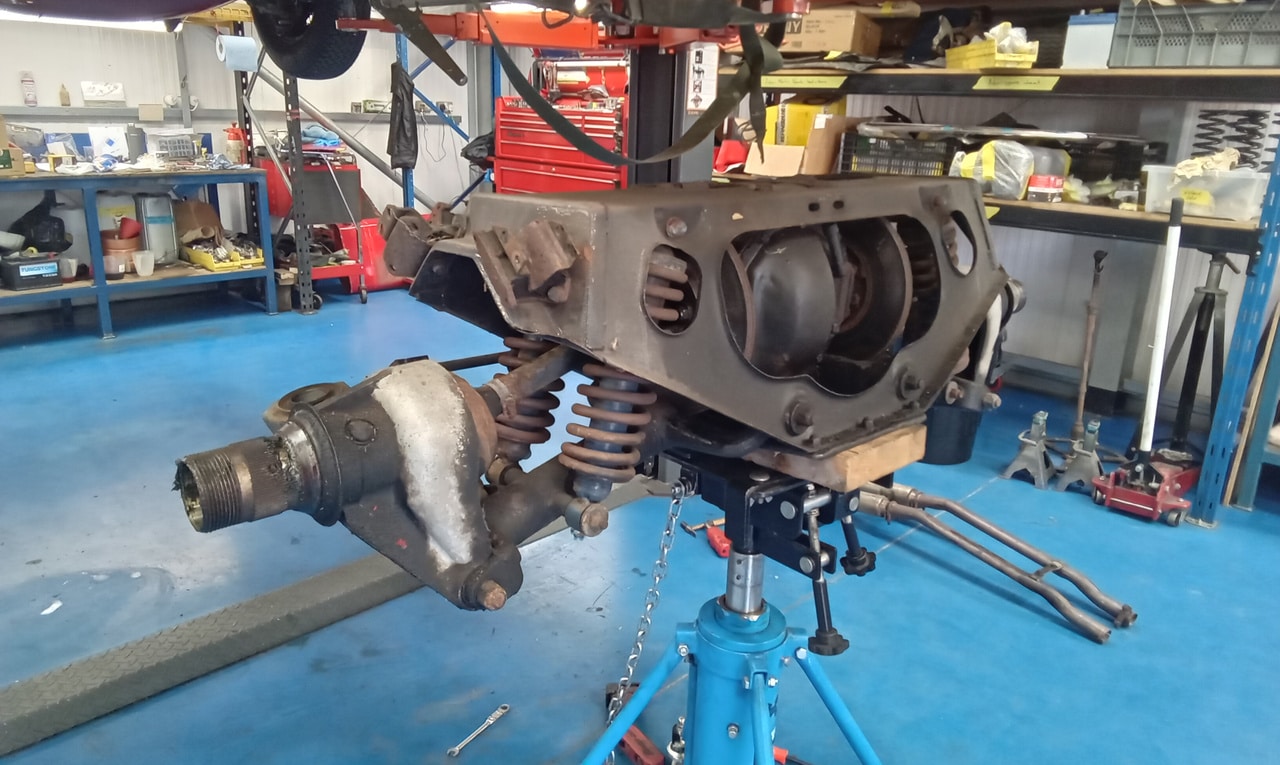 290825 1966 Jaguar E Type Series 1 Rear Brakes