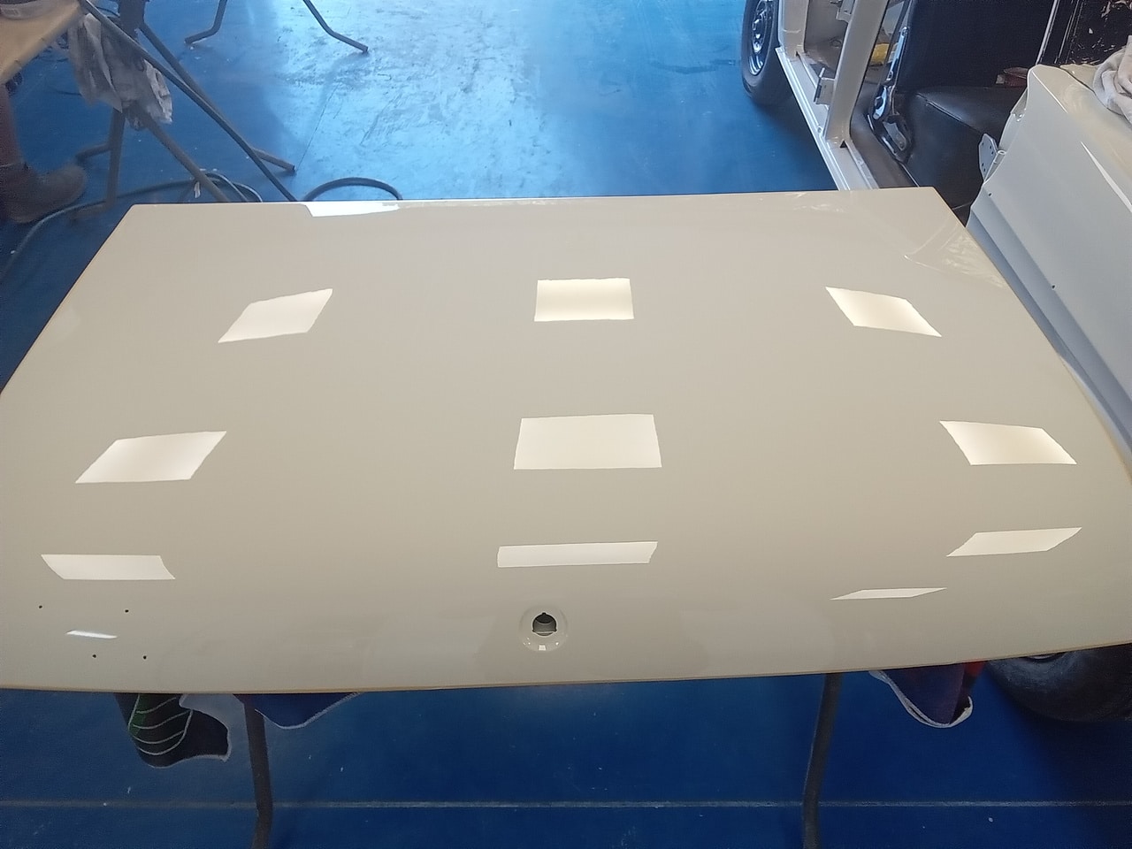 290825 1969 Audi 70L Bonnet and Boot Polished 3