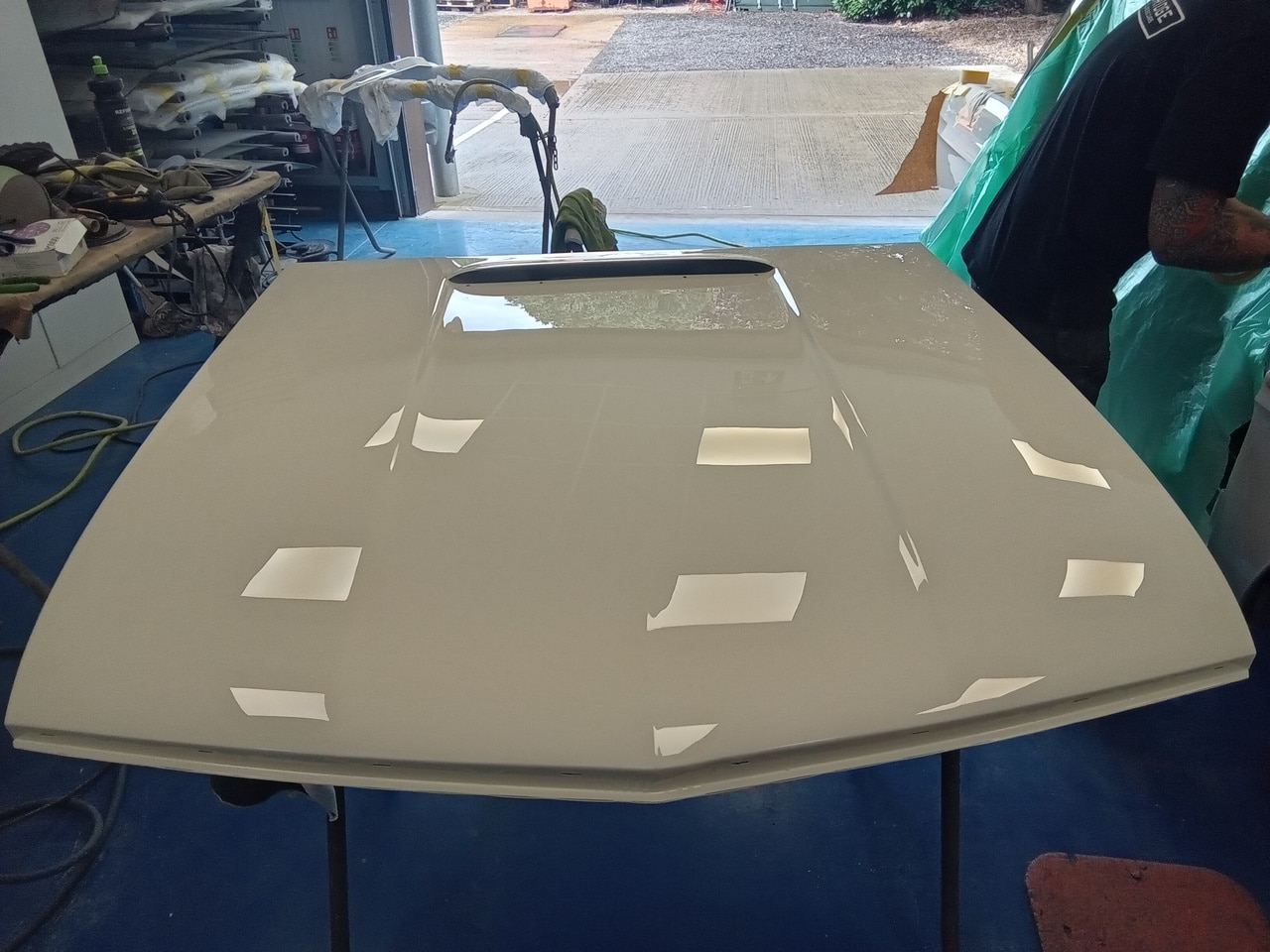 290825 1969 Audi 70L Bonnet and Boot Polished