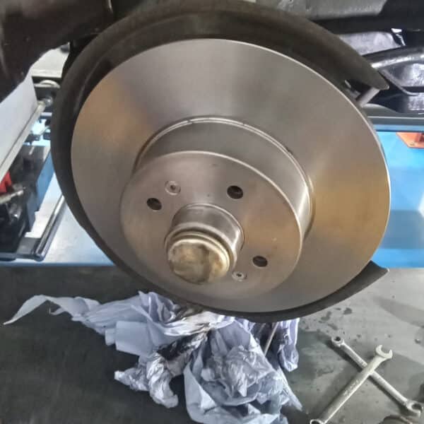 290825 1987 Maserati BiTurbo Front Brakes 3