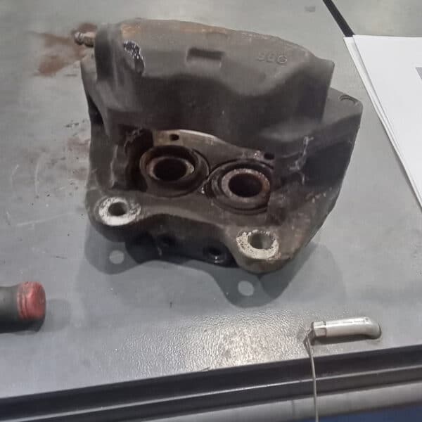 290825 1987 Maserati BiTurbo Front Brakes