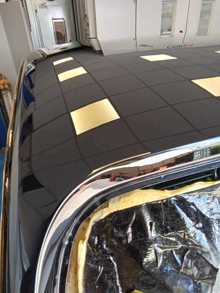 300825 1969 Audi 70L Roof Polished 4