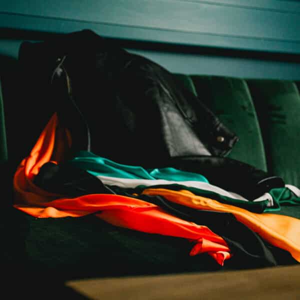 Scarf Photos in Classic Lounge 3