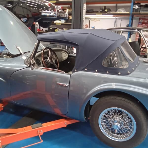 011025 1963 Daimler Dart SP250 Service and Repairs 10