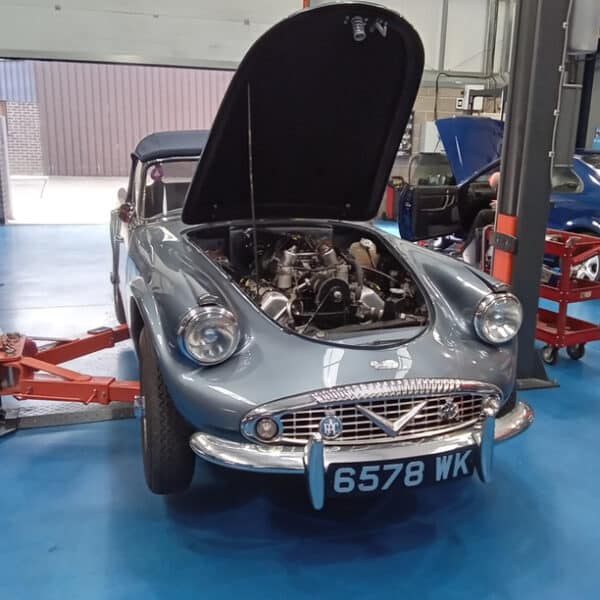 011025 1963 Daimler Dart SP250 Service and Repairs 12