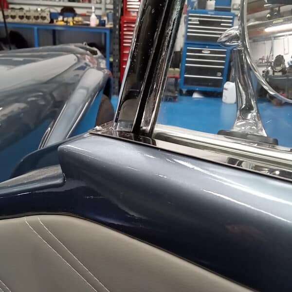 011025 1963 Daimler Dart SP250 Service and Repairs 18